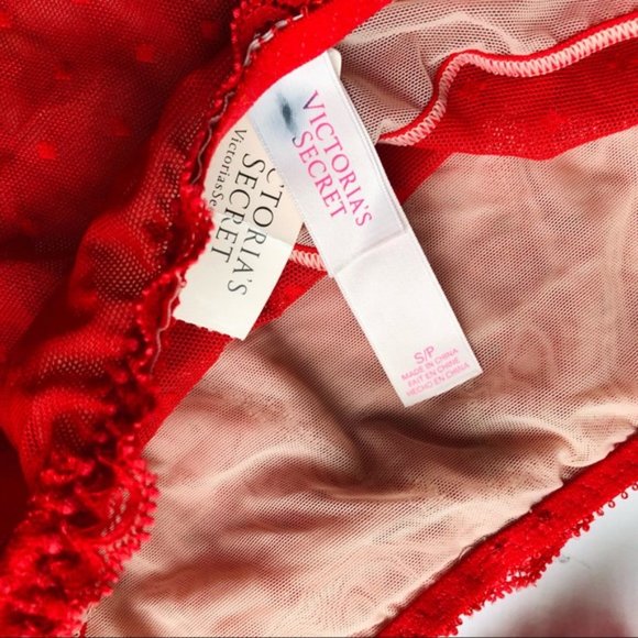 32DD SMALL Victoria’a Secret red lace bra set - Picture 6 of 6